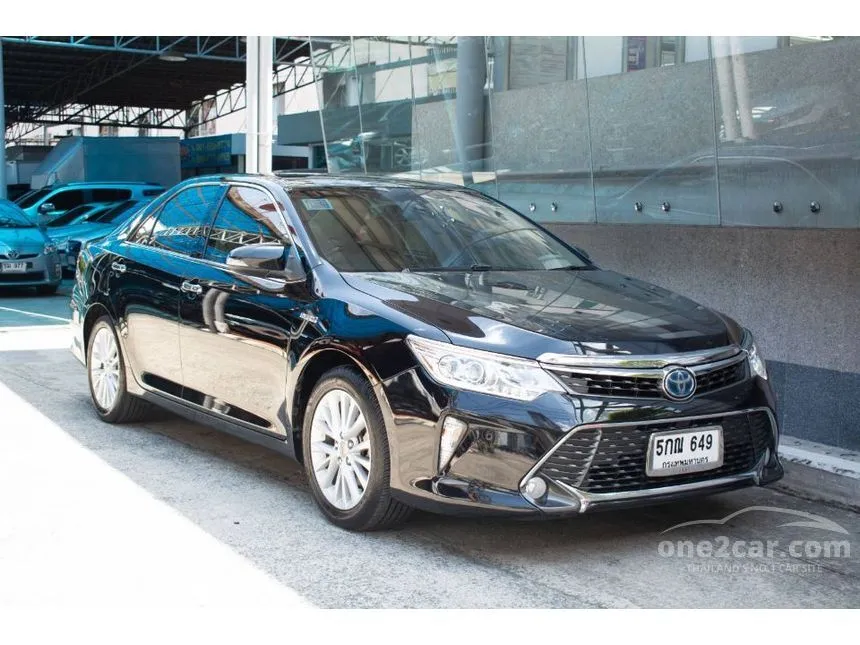 2026 Toyota CAMRY Hybrid Premium Sedan