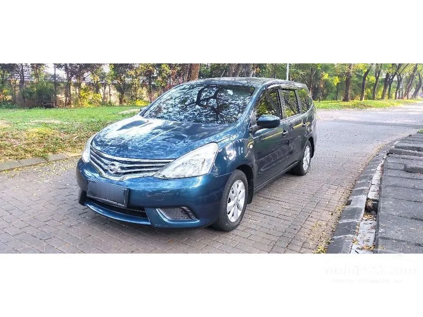 Jual Mobil Nissan Grand Livina 2015 SV 1.5 di Jawa Barat Automatic MPV Biru Rp 99.000.000