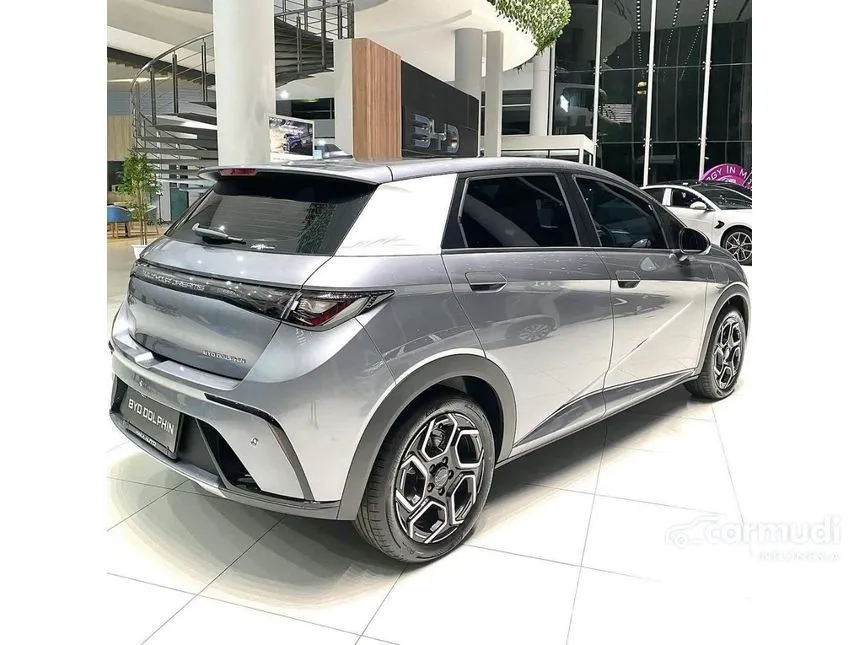 2025 BYD Dolphin Dynamic Standard Range Hatchback
