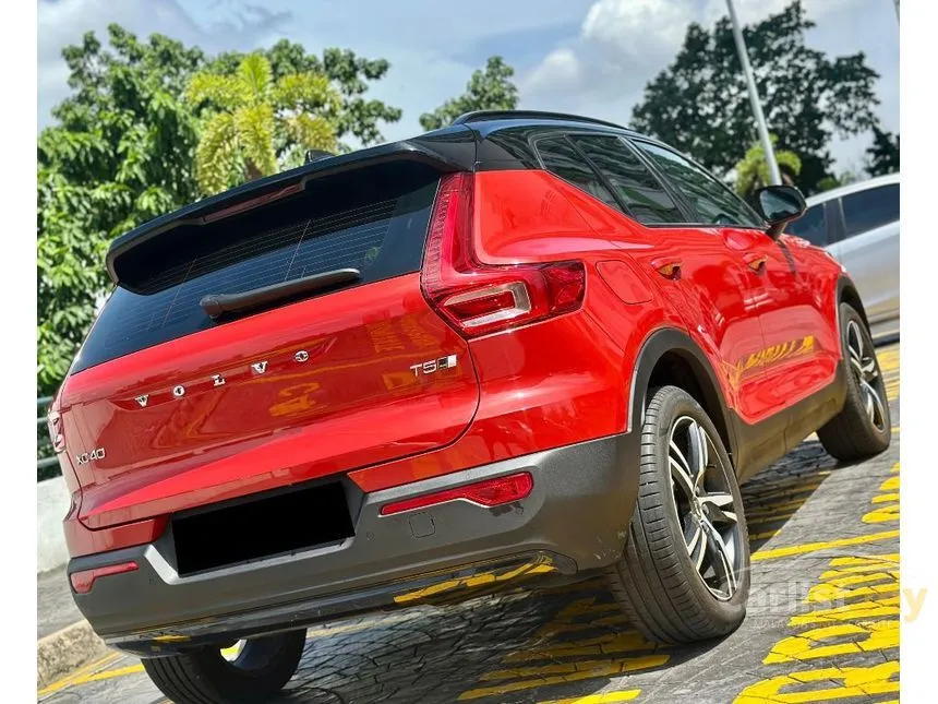 2021 Volvo XC40 T5 R-Design SUV