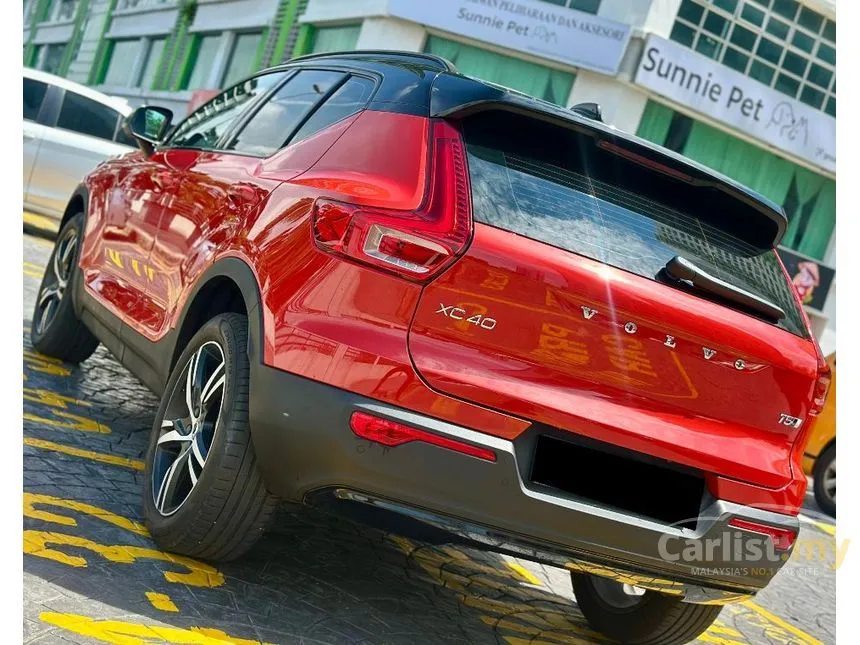 2021 Volvo XC40 T5 R-Design SUV