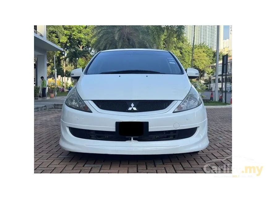 2009 Mitsubishi Grandis MPV