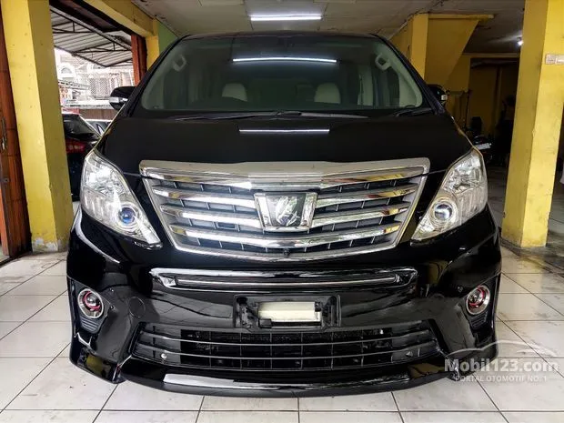 Toyota Alphard Bekas 2013: Investasi Mewah atau Beban Berat? Panduan Lengkap Pembeli