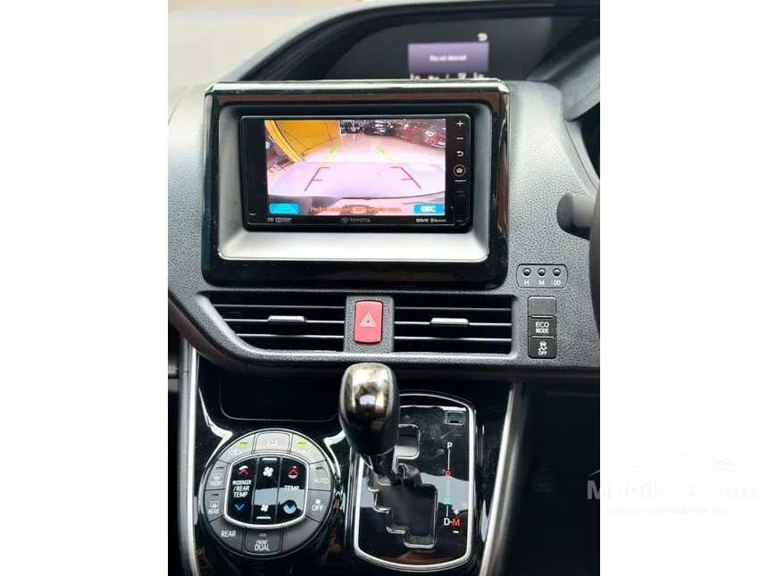 2019 Toyota Voxy MPV