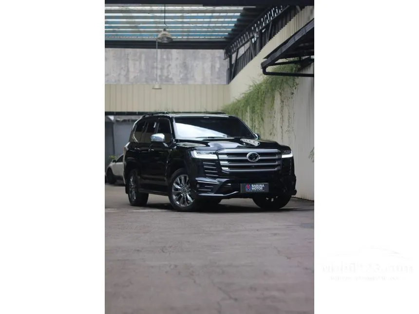 2024 Toyota Land Cruiser 300 VX-R SUV