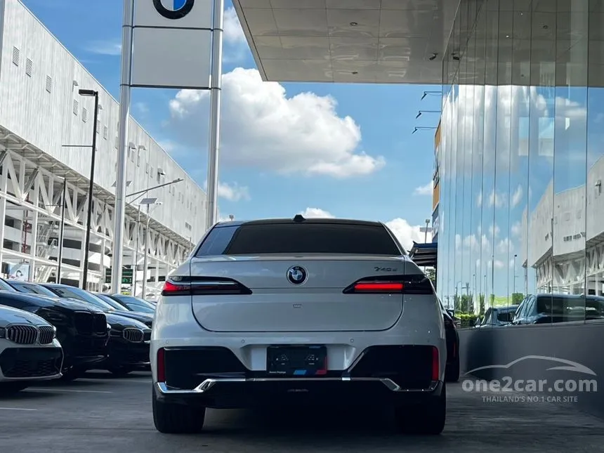 2026 BMW 740d M Sport Sedan