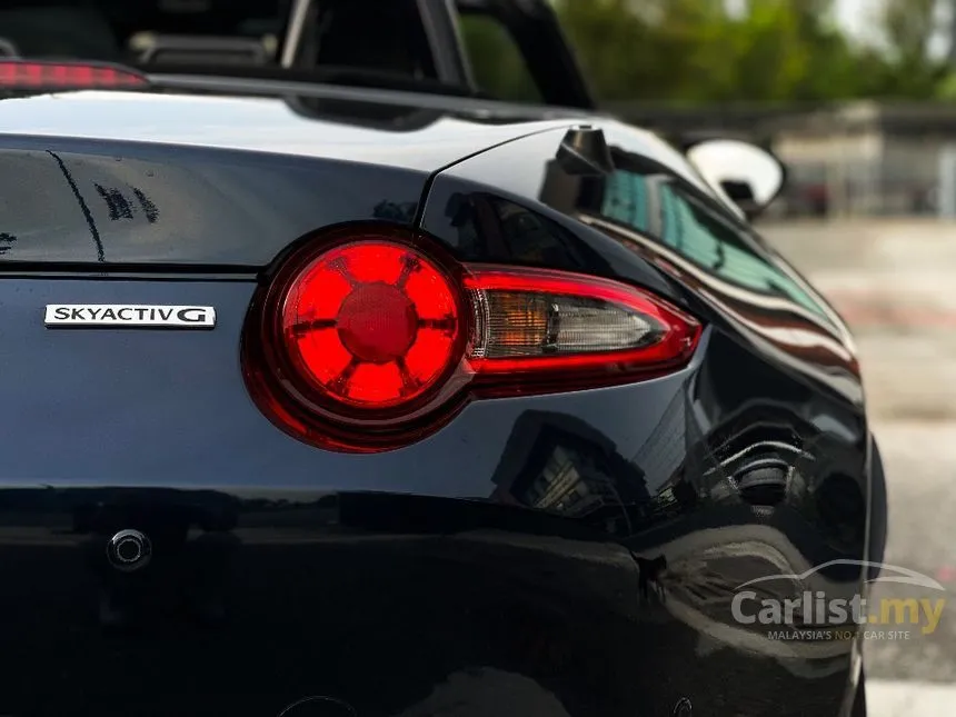2021 Mazda Roadster S Convertible