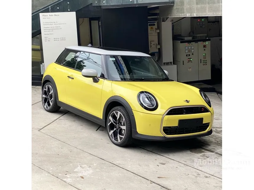 2025 MINI Cooper S 3 Door Hatchback