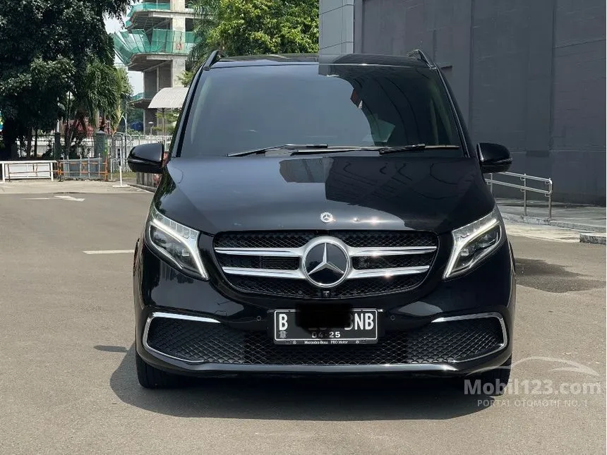 Jual Mobil Mercedes-Benz V260 2019 Avantgarde 2.0 di DKI Jakarta ...