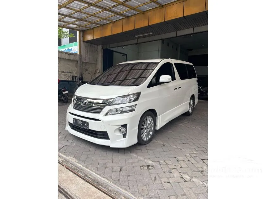 2013 Toyota Vellfire Z MPV