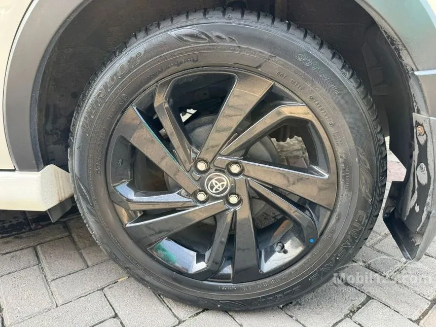 2022 Toyota Raize GR Sport (2 Tone) SUV