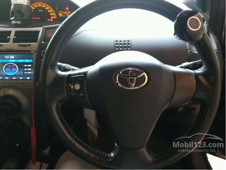 2008 Toyota Yaris S Limited Hatchback
