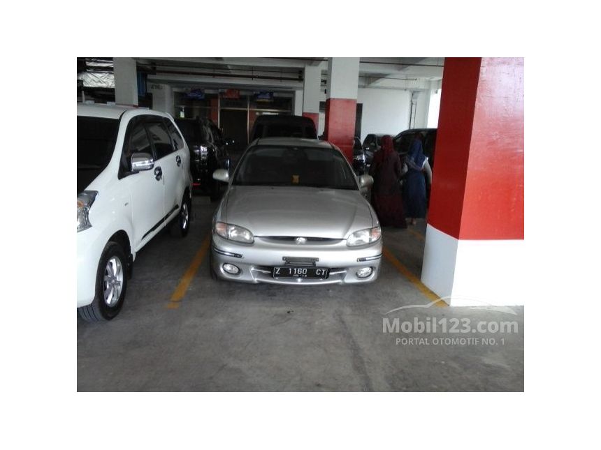 Jual Mobil  Hyundai  Accent 2003  1 5 di Jawa Barat Manual 