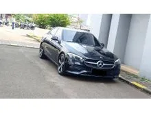 2022 Mercedes-Benz C200 1.5 Avantgarde Line Sedan W206 2022/2023 [ KM LOW ]