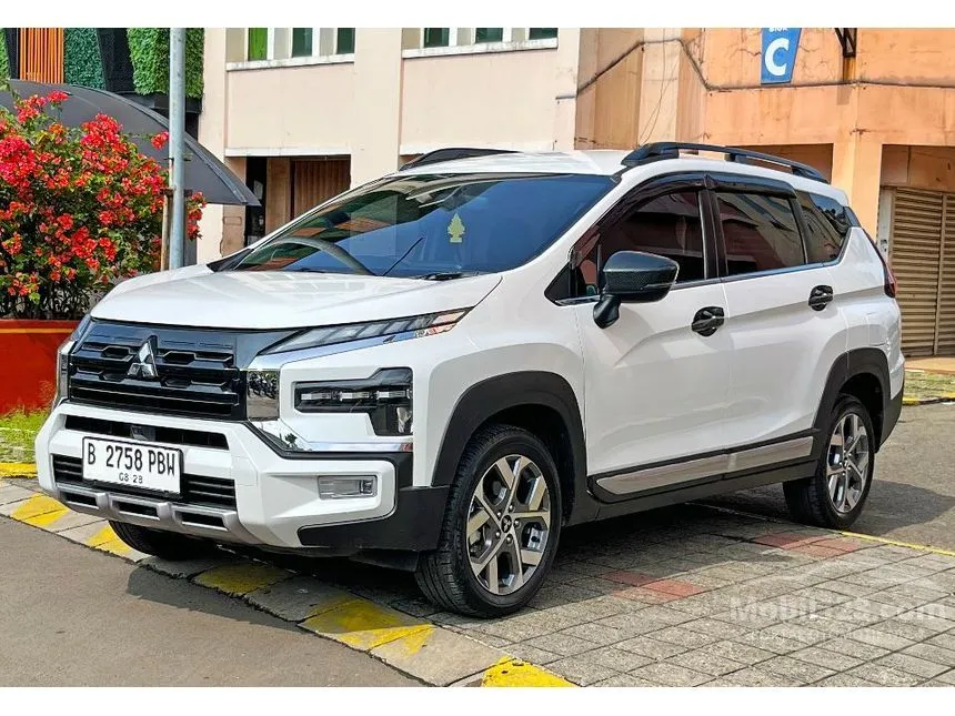 Jual Mobil Mitsubishi Xpander Cross 2023 Premium 1.5 di DKI Jakarta Automatic MPV Putih Rp 275.000.000