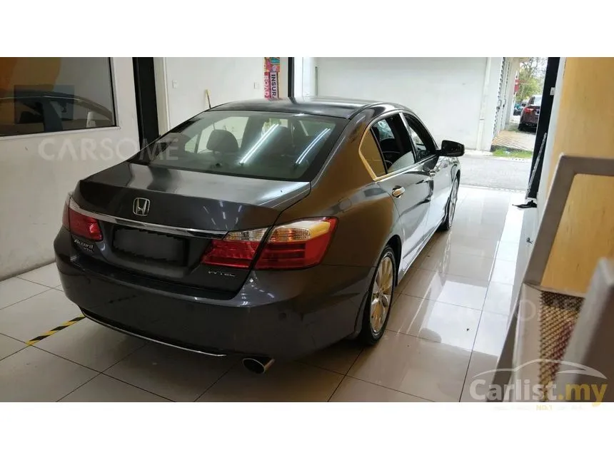2015 Honda Accord VTi-L Sedan