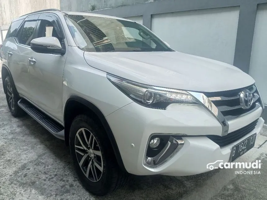 Jual Mobil Toyota Fortuner 2019 VRZ 2.4 di Banten Automatic SUV Putih Rp 402.000.000