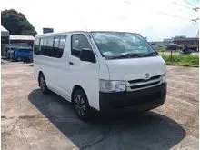 2009 Toyota Hiace 2.5 Window Van (M) - LOW ROOF / TIP TOP QUALITY / 15 SEAT