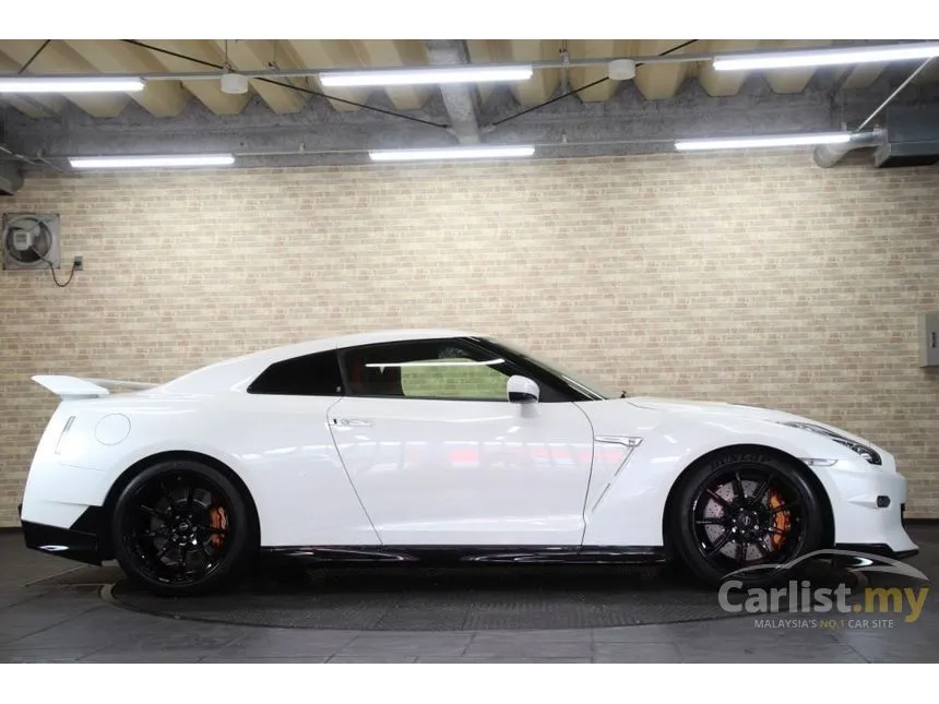 2023 Nissan GT-R Coupe