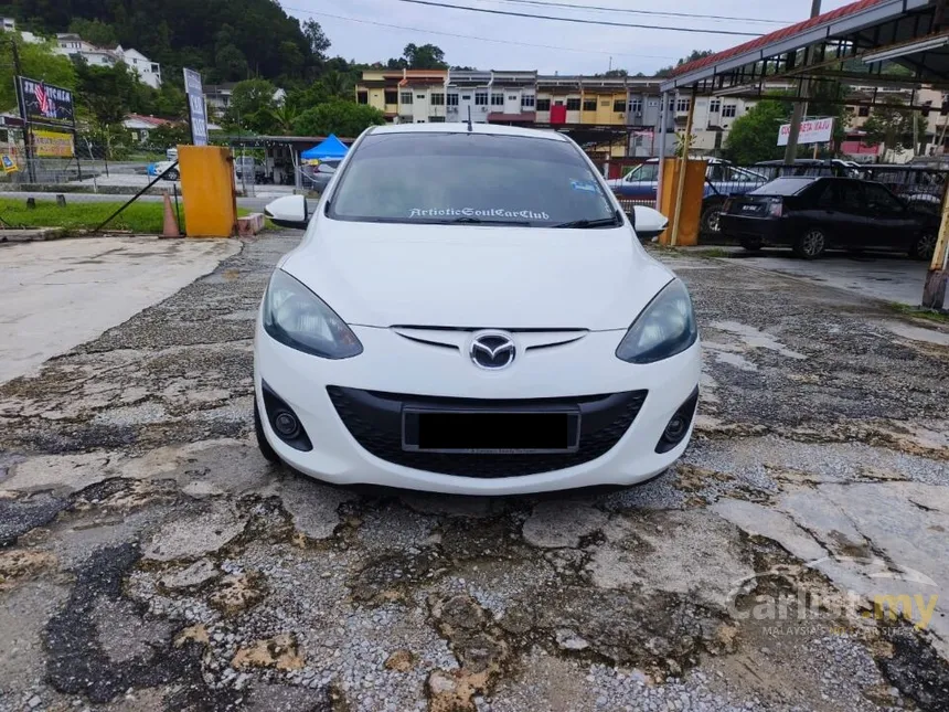 2010 Mazda 2 V Sedan