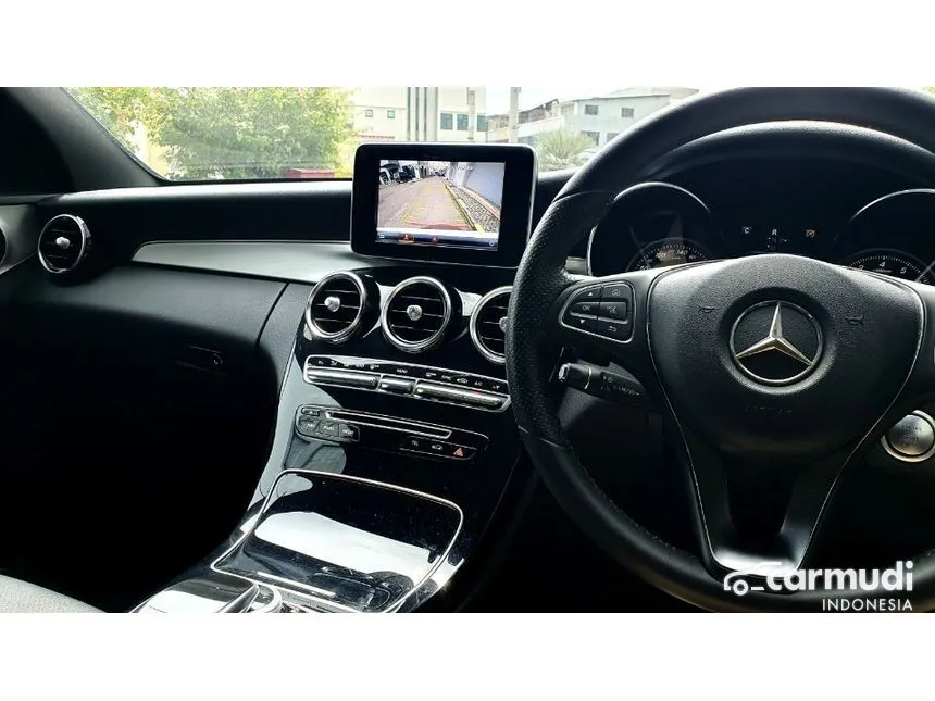 2018 Mercedes-Benz C200 AMG Line Sedan