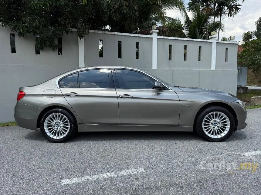 2016 BMW 318i Luxury Sedan