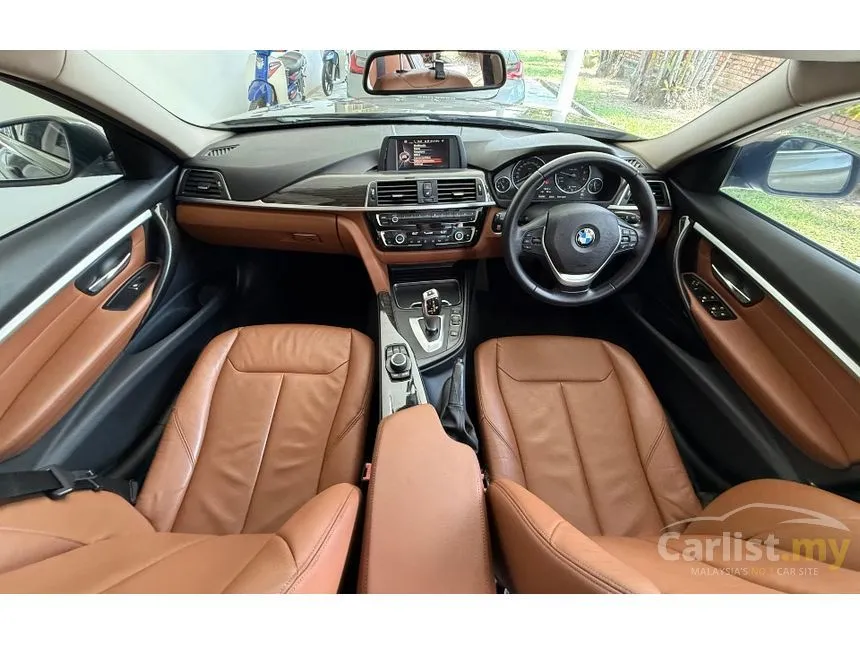 2016 BMW 318i Luxury Sedan
