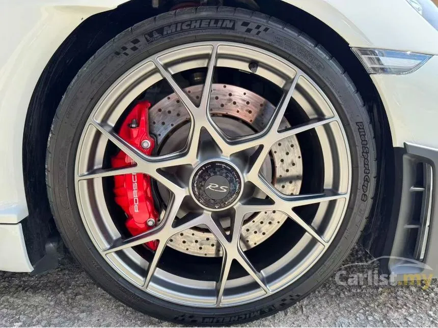 2022 Porsche 718 Cayman GT4 RS Coupe