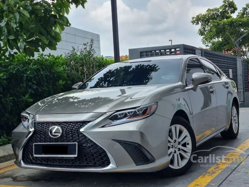 2013 Lexus ES250 Sedan