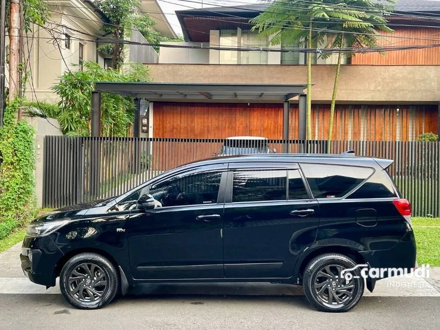 2022 Toyota Kijang Innova G Lux MPV