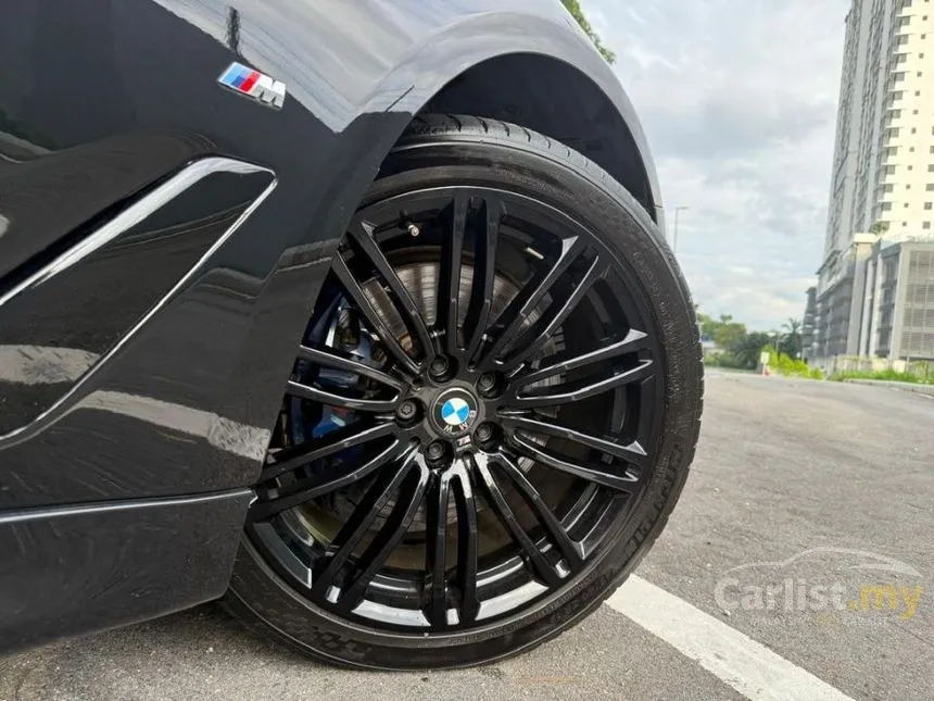 2021 BMW 530e M Sport Sedan