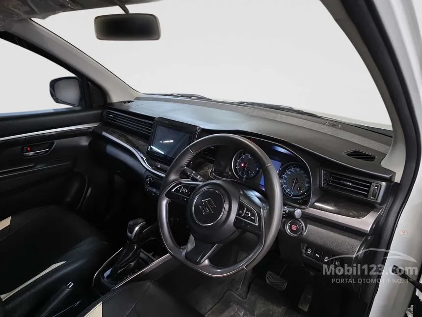 2023 Suzuki XL7 Beta Hybrid SUV