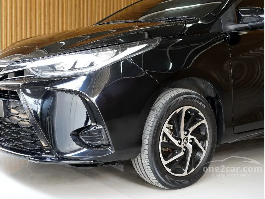 2021 Toyota YARIS Sport Hatchback