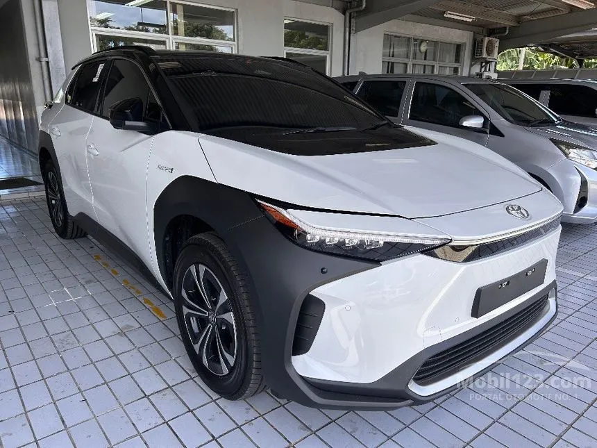 Jual Mobil Toyota BZ4X 2024 di DKI Jakarta Automatic Wagon Putih Rp 1.198.000.000