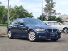 2009 BMW 320i 2.0 E90 Sedan • REGIS 2010 • ODO ANTIK 14RBAN • VERY LIKE NEW