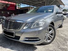 2011 Mercedes-Benz E200 CGI 1.8 Elegance , REVERSE CAM , NAVIGATION , SERVICE ON TIME ** 1 OWNER **