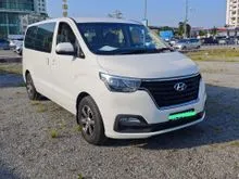 2019 Hyundai Grand Starex 2.5 Limited time 2-31 January 5-year warranty, price is negotiable, car in good condition, low mileage, no accidents, well maintained regular ma