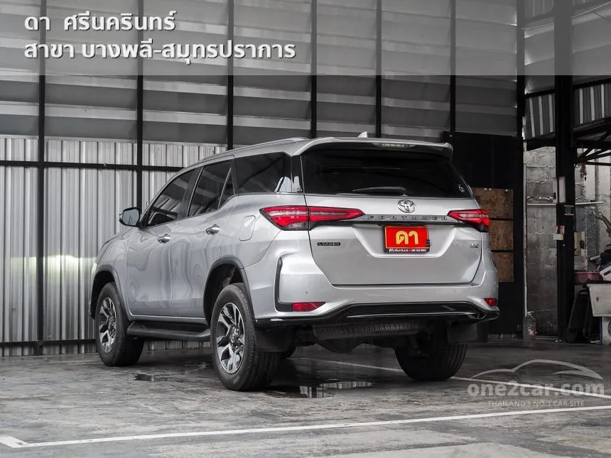 2022 Toyota FORTUNER Leader V SUV