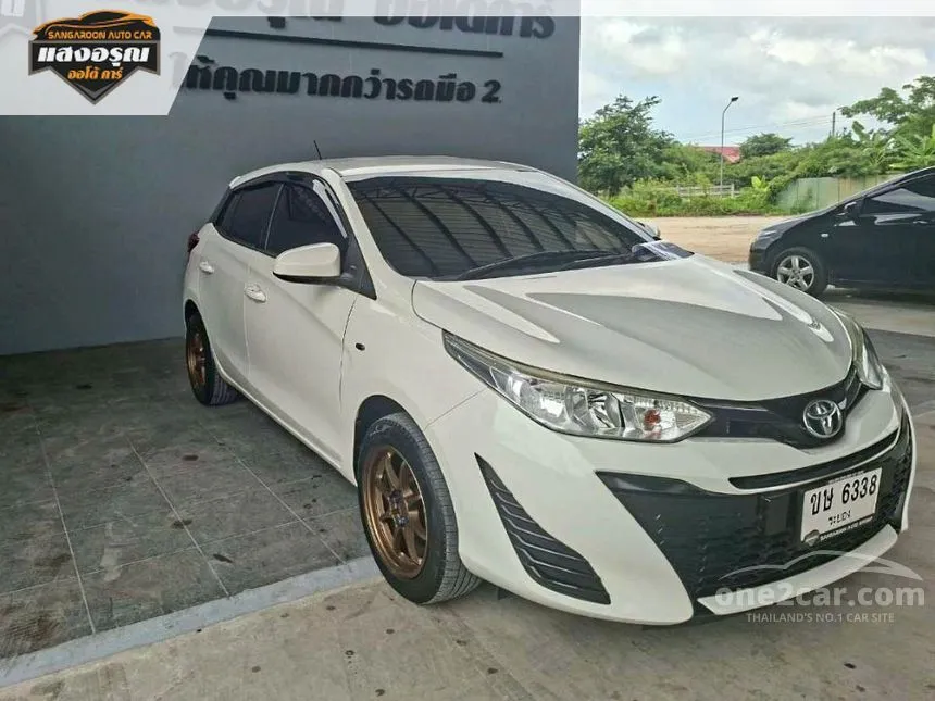 2020 Toyota YARIS Entry Hatchback