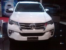 2016 Toyota Fortuner 2.7 SRZ SUV Spesial Cuci Gudang SIsa Stock 2016 Hanya Satu Lagi Di Bandung Cimahi Garut Tasik Ciamis Cirebon