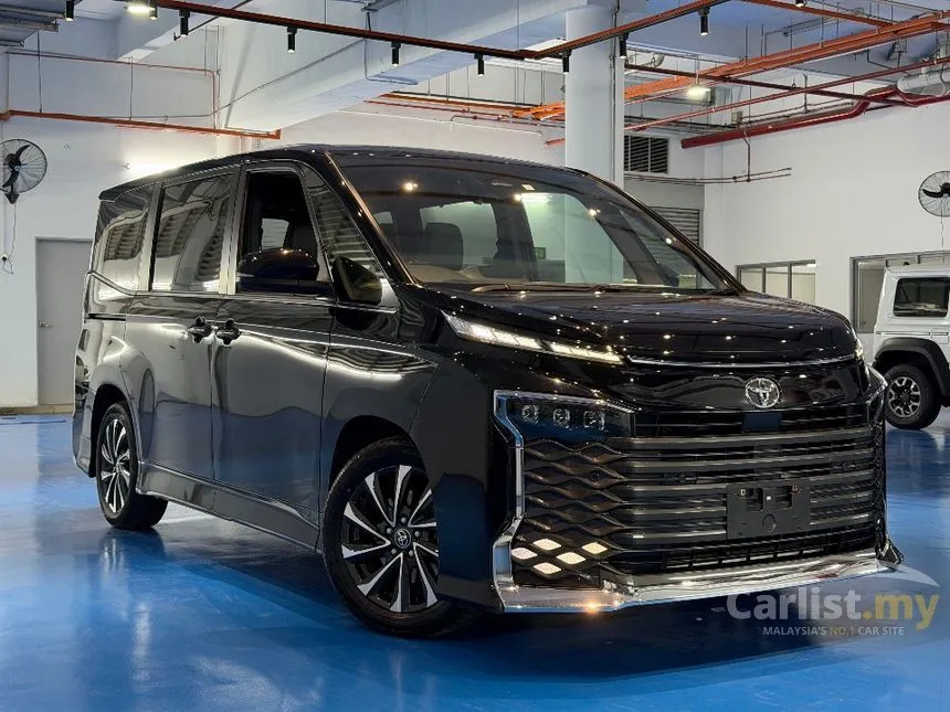 2023 Toyota Voxy S-Z MPV