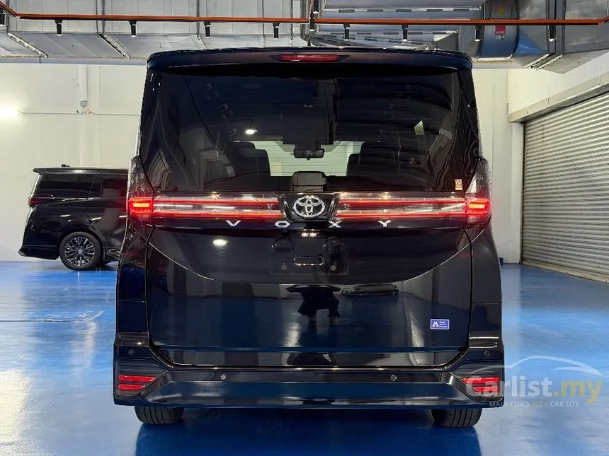 2023 Toyota Voxy S-Z MPV