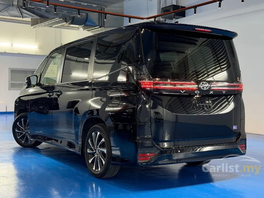 2023 Toyota Voxy S-Z MPV
