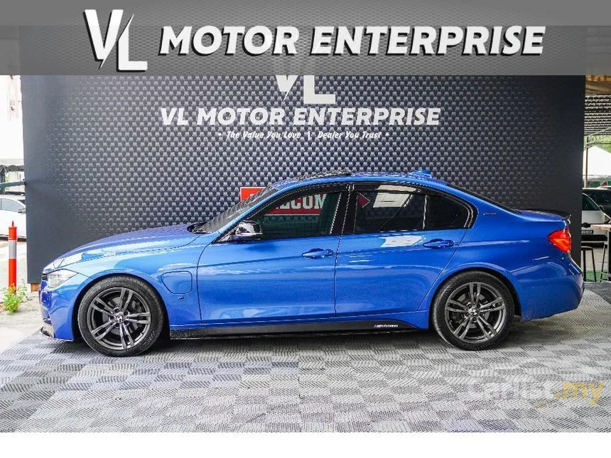 2019 BMW 330e M Sport Sedan