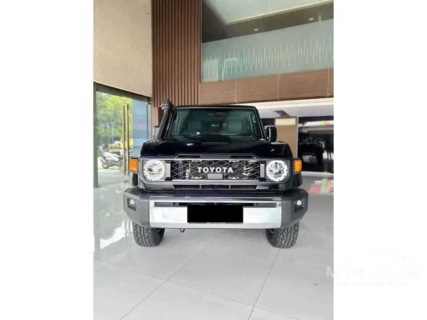 2025 Toyota Land Cruiser 70 GXL SUV