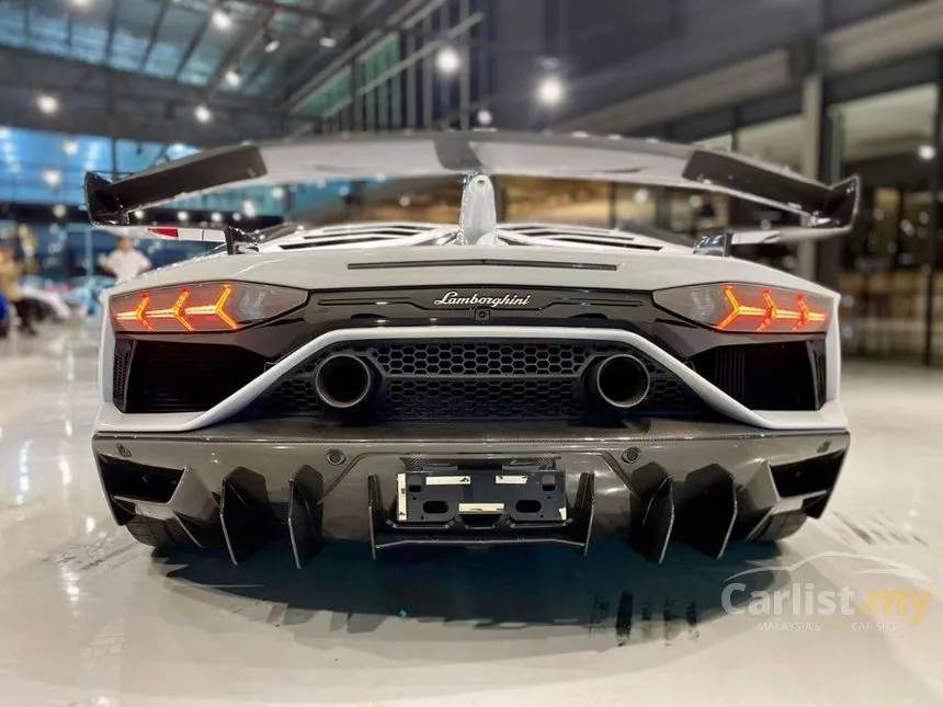 2019 Lamborghini Aventador SVJ Coupe