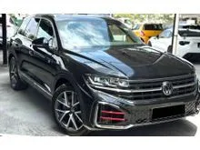 Volkswagen Touareg 3.0 R-Line SUV FULL SERVICE RECORD UNDER WARRANTY