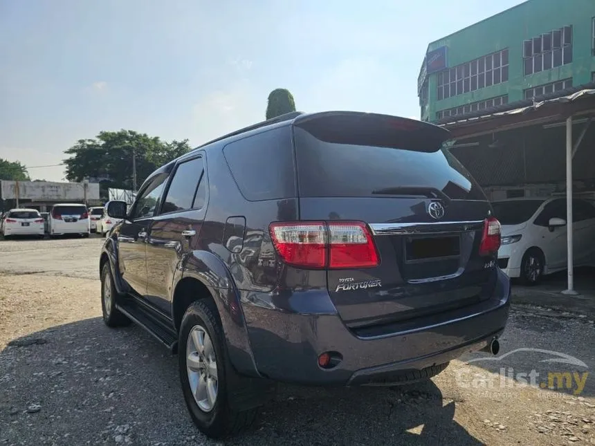 2011 Toyota Fortuner V SUV