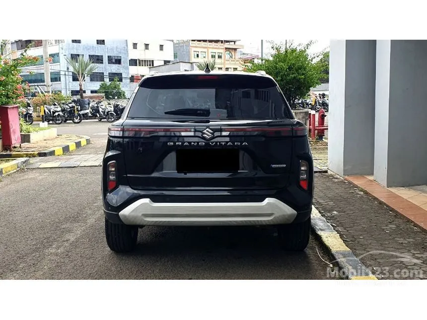 2023 Suzuki Grand Vitara GX SUV
