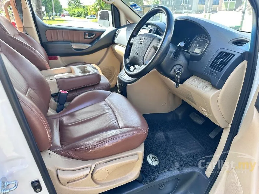 2012 Hyundai Grand Starex CRDi MPV